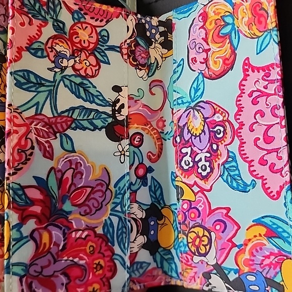 Vera Bradley Mickey Mouse purse - Picture 15 of 15